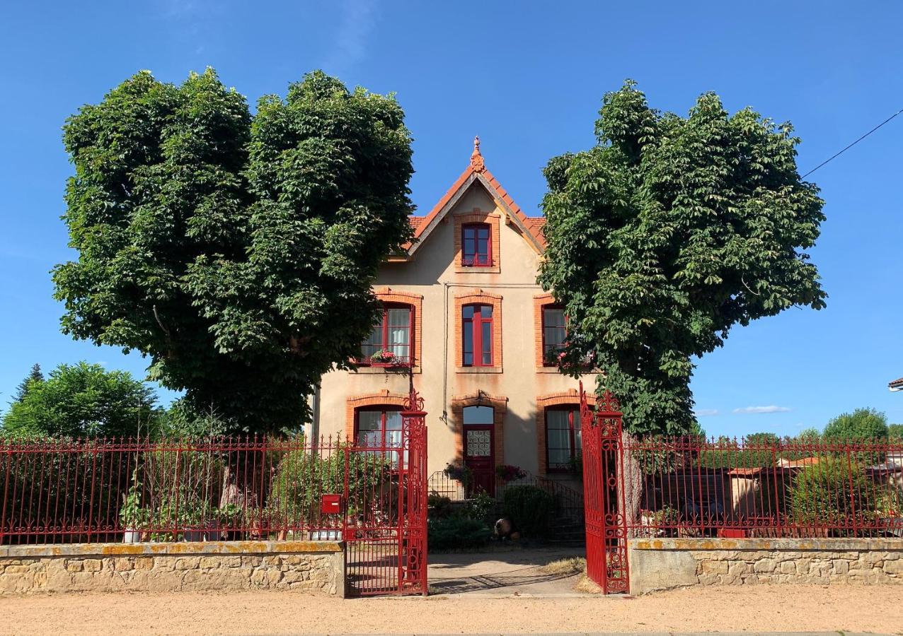 Mas Terre Chambres D'Hotes Lezoux 外观 照片