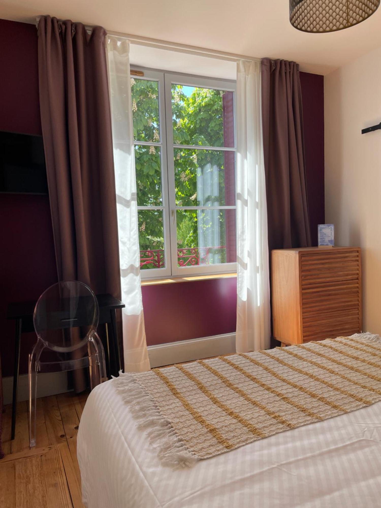 Mas Terre Chambres D'Hotes Lezoux 外观 照片